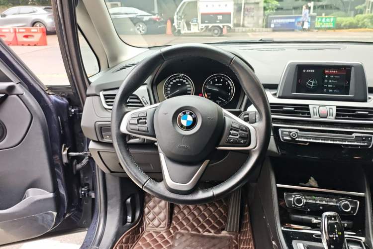 Used BMW 2 Series Gran Tourer 2019 220i Luxury Sports Package Steering Wheel