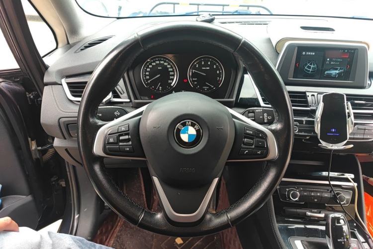 Used BMW 2 Series Gran Tourer 2019 220i Luxury Sports Package Steering Wheel