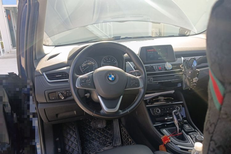 Used BMW 2 Series Gran Tourer 2019 220i Luxury Sports Package Steering Wheel