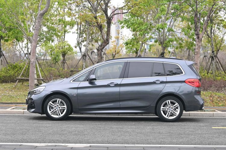 Used BMW 2 Series Gran Tourer 2019 220i Luxury Sports Package Exterior 3