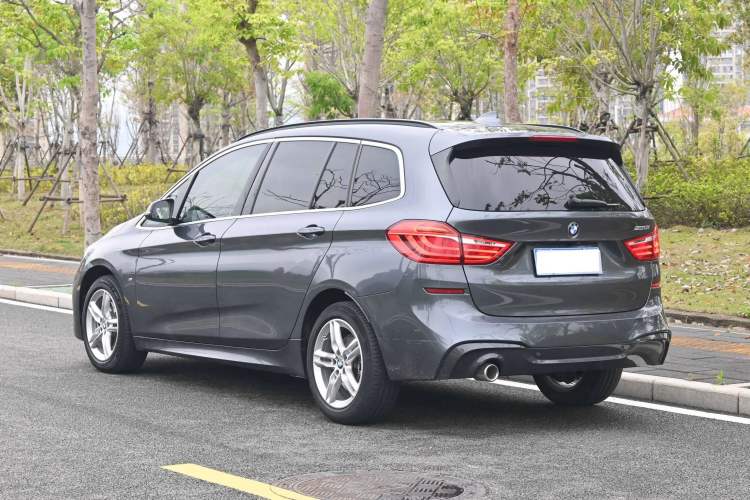 Used BMW 2 Series Gran Tourer 2019 220i Luxury Sports Package Exterior 5