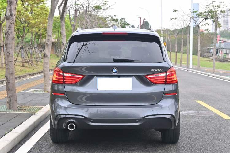 Used BMW 2 Series Gran Tourer 2019 220i Luxury Sports Package Exterior 6