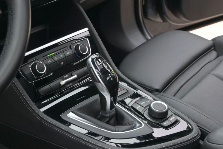 Used BMW 2 Series Gran Tourer 2019 220i Luxury Sports Package Interior 2