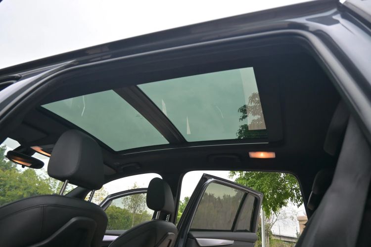 Used BMW 2 Series Gran Tourer 2019 220i Luxury Sports Package Interior 9