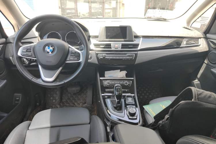 Used BMW 2 Series Gran Tourer 2019 220i Luxury Sports Package Center Console