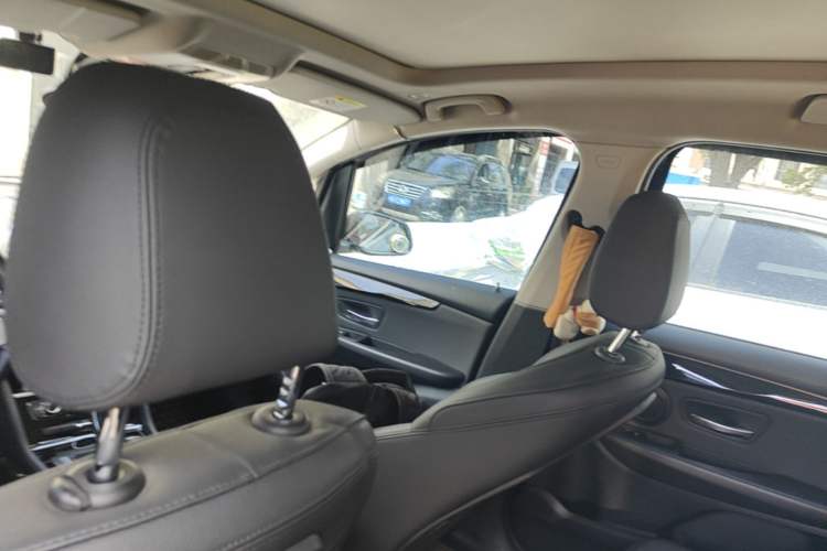 Used BMW 2 Series Gran Tourer 2019 220i Luxury Sports Package Headliner