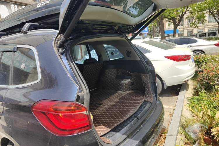 Used BMW 2 Series Gran Tourer 2019 220i Luxury Sports Package Trunk