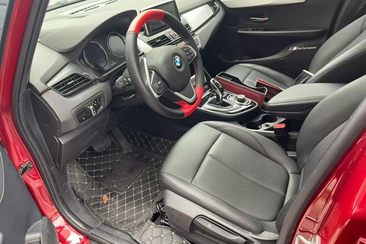 Used BMW 2 Series Gran Tourer 2019 220i Leading Model Interior 3