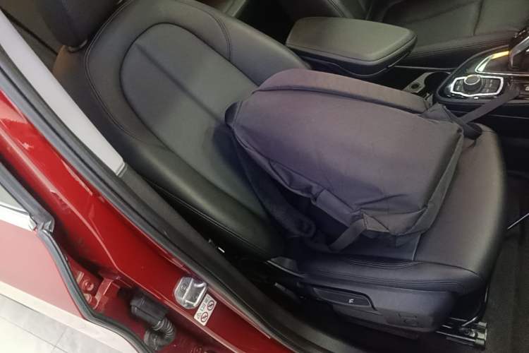 Used BMW 2 Series Gran Tourer 2019 220i Leading Model Right Front Seat