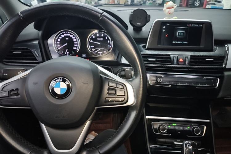 Used BMW 2 Series Gran Tourer 2019 220i Leading Model Center Console