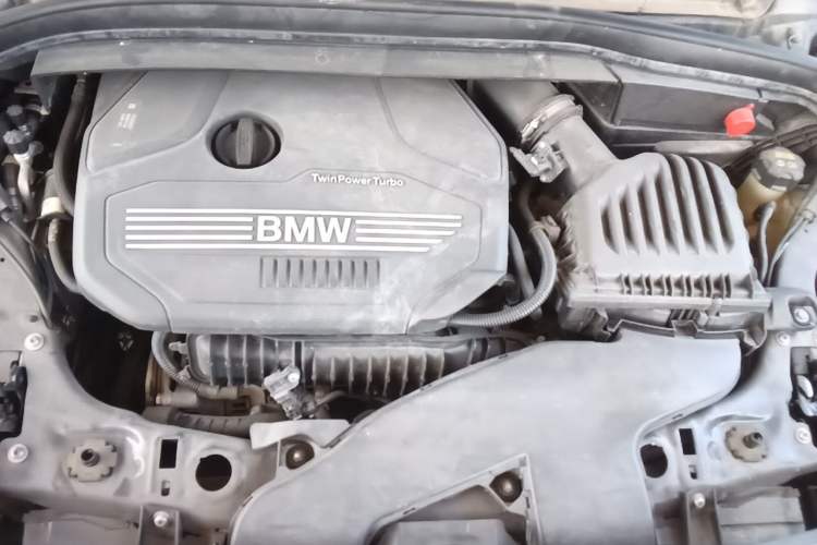 Used BMW 2 Series Gran Tourer 2019 220i Luxury Sports Package Engine Bay