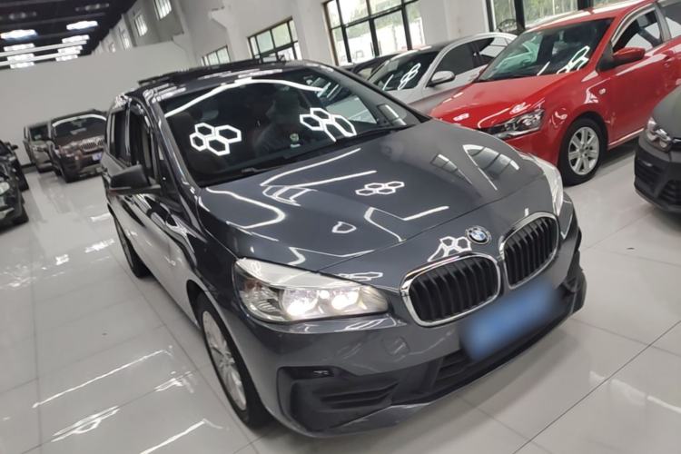 Used BMW 2 Series Gran Tourer 2019 220i Leading Model Front Right 45 Deg