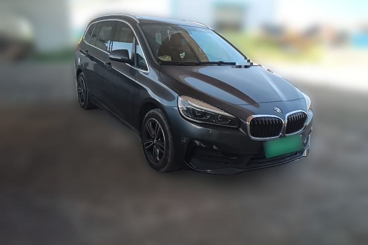 Used BMW 2 Series Gran Tourer 2019 220i Luxury Sports Package Front Right 45 Deg