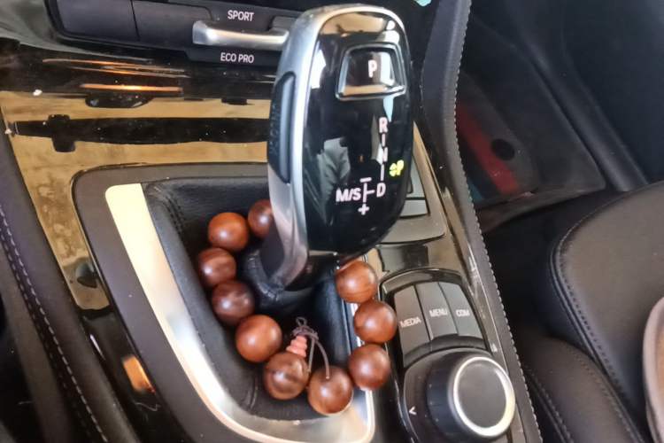 Used BMW 2 Series Gran Tourer 2019 220i Luxury Sports Package Gear Lever