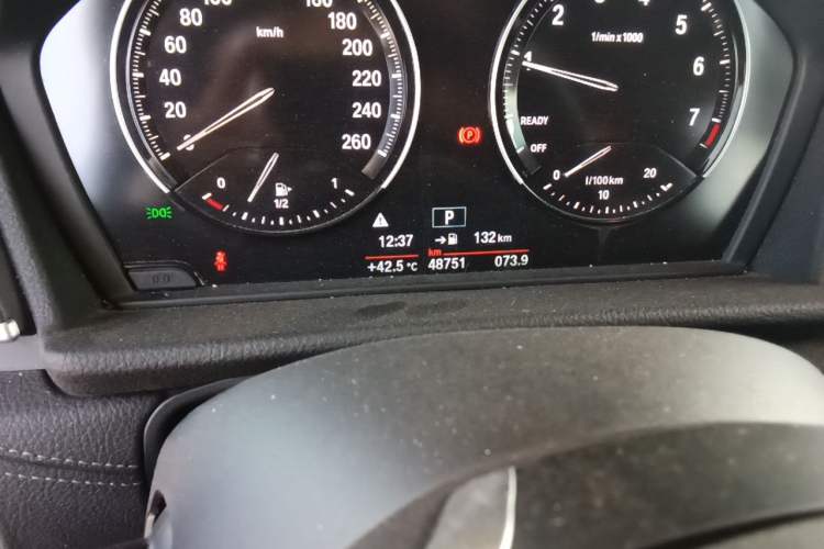 Used BMW 2 Series Gran Tourer 2019 220i Luxury Sports Package Odometer Close Up