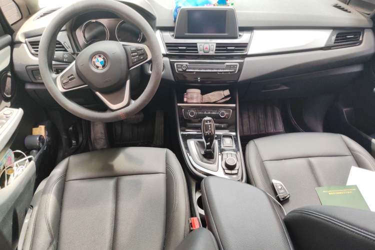 Used BMW 2 Series Gran Tourer 2019 220i Leading Model Center Console