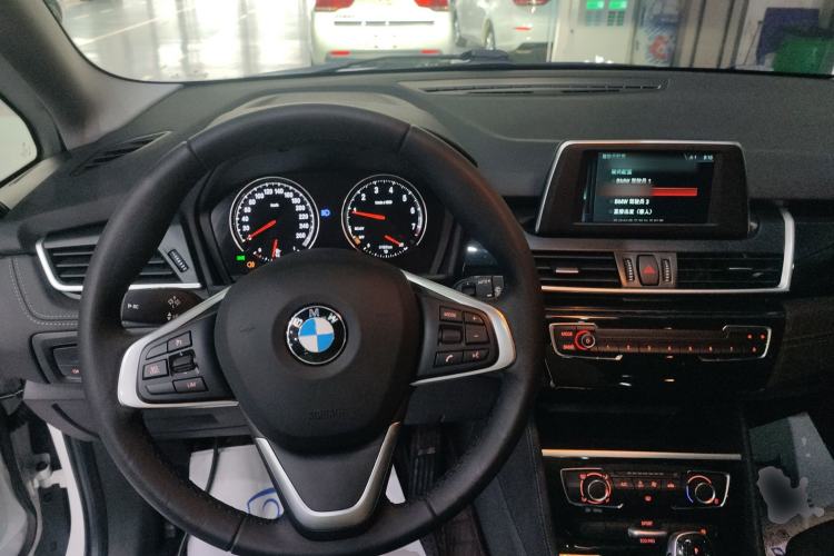 Used BMW 2 Series Gran Tourer 2019 220i Luxury Sports Package Center Console