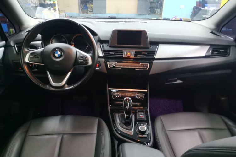 Used BMW 2 Series Gran Tourer 2019 220i Leading Model Center Console