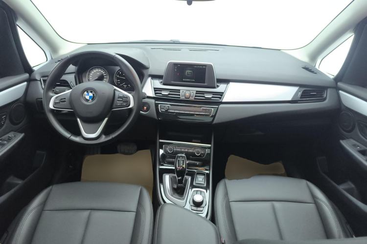 Used BMW 2 Series Gran Tourer 2019 220i Leading Model Center Console
