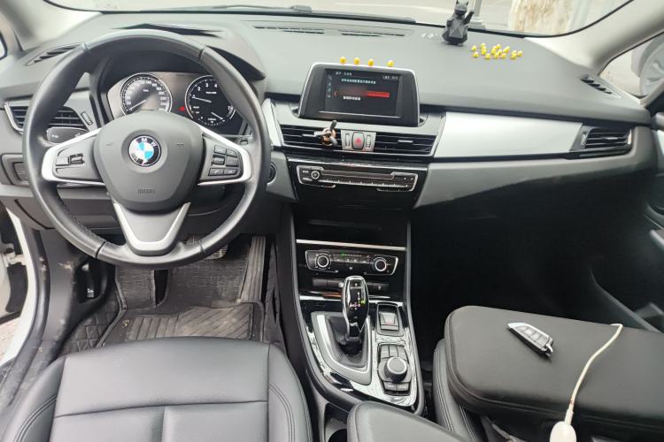 Used BMW 2 Series Gran Tourer 2019 220i Leading Model Center Console