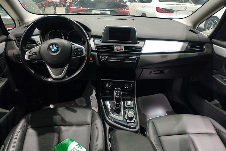 Used BMW 2 Series Gran Tourer 2019 220i Leading Model Center Console