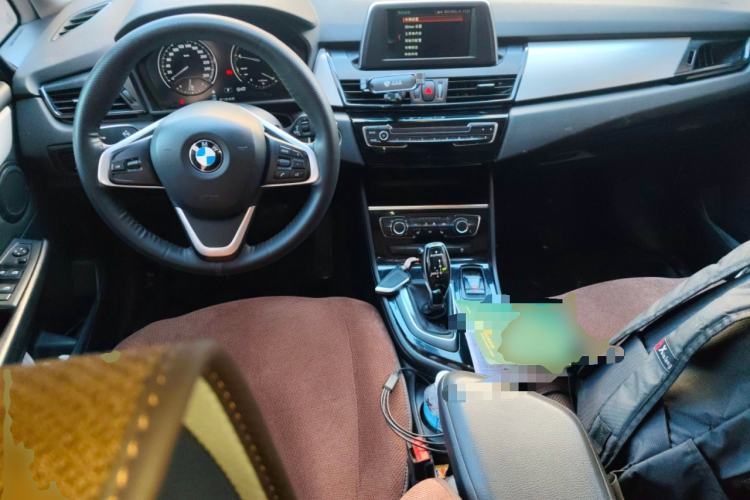 Used BMW 2 Series Gran Tourer 2019 220i Leading Model Center Console