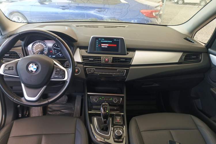 Used BMW 2 Series Gran Tourer 2019 220i Leading Model Center Console