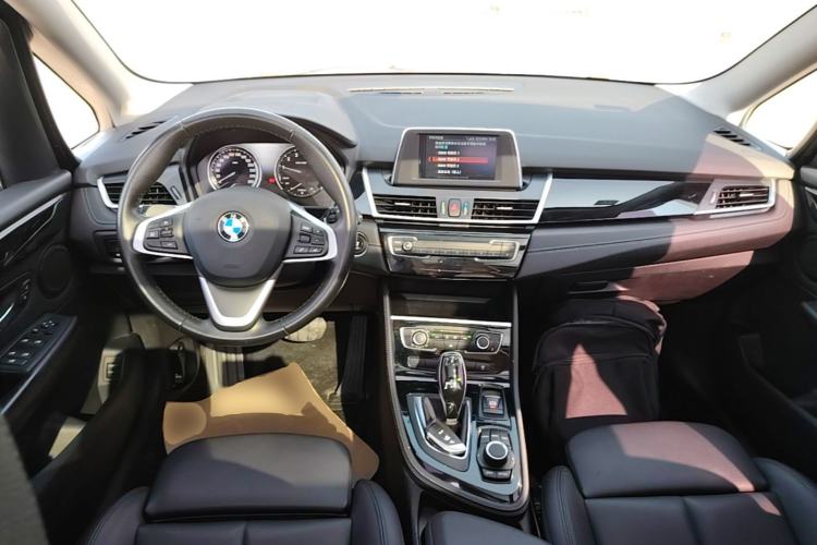 Used BMW 2 Series Gran Tourer 2019 220i Luxury Sports Package Center Console