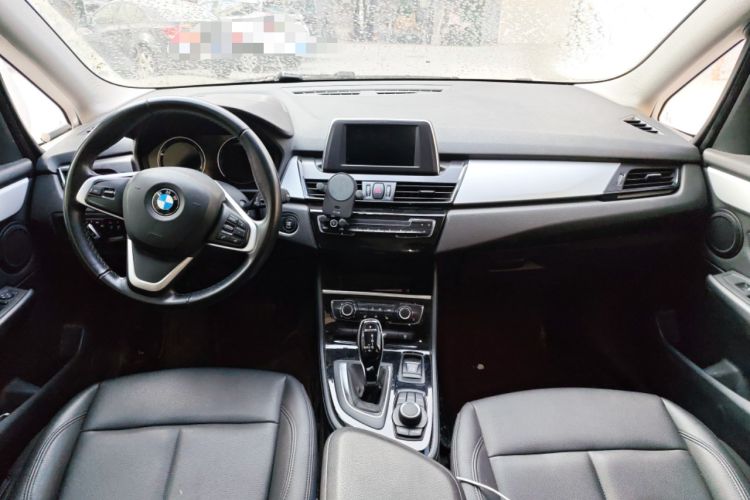 Used BMW 2 Series Gran Tourer 2019 220i Leading Model Center Console