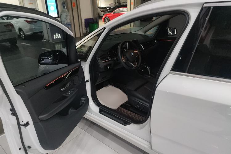Used BMW 2 Series Gran Tourer 2019 220i Luxury Sports Package Driver Seat