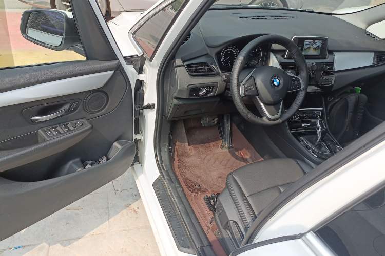 Used BMW 2 Series Gran Tourer 2019 220i Leading Model Driver Seat