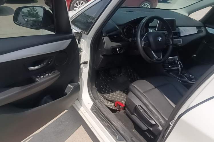 Used BMW 2 Series Gran Tourer 2019 220i Leading Model Driver Seat