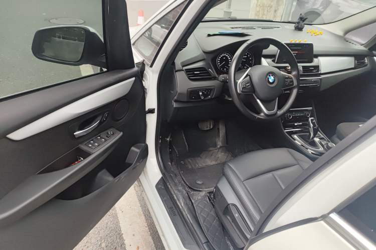 Used BMW 2 Series Gran Tourer 2019 220i Leading Model Driver Seat