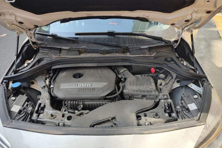 Used BMW 2 Series Gran Tourer 2019 220i Luxury Sports Package Engine Bay
