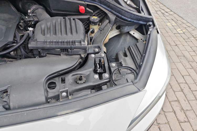 Used BMW 2 Series Gran Tourer 2019 220i Leading Model Engine Bay Left