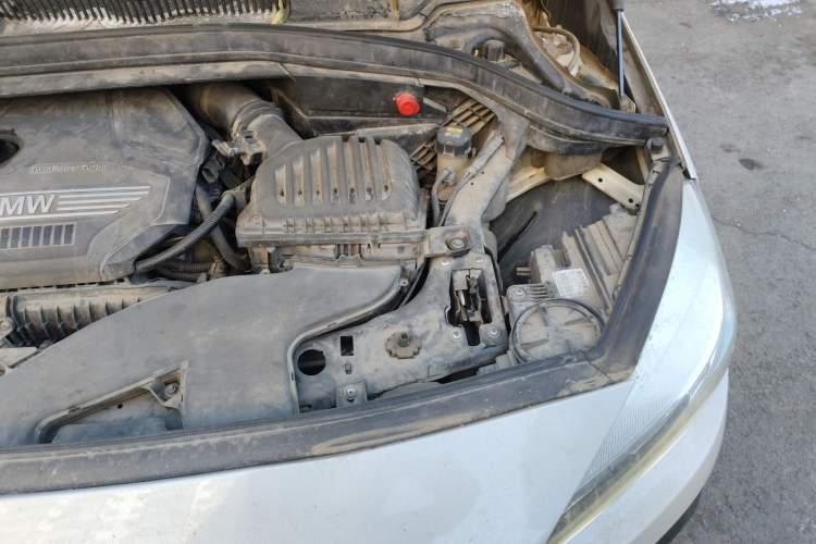 Used BMW 2 Series Gran Tourer 2019 220i Leading Model Engine Bay Left
