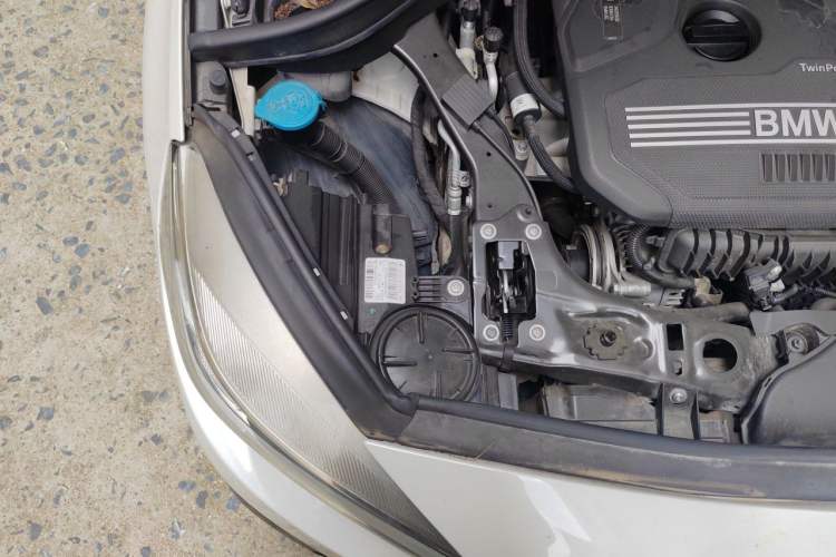 Used BMW 2 Series Gran Tourer 2019 220i Leading Model Engine Bay Right
