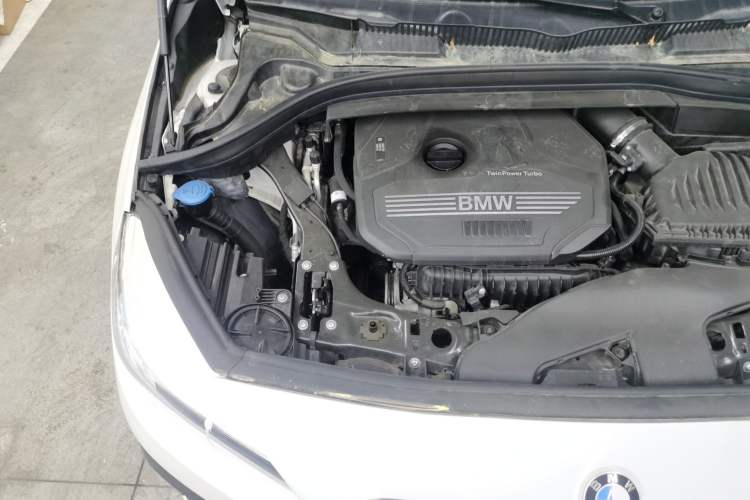 Used BMW 2 Series Gran Tourer 2019 220i Leading Model Engine Bay Right