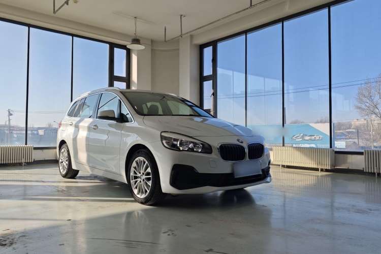Used BMW 2 Series Gran Tourer 2019 220i Leading Model Exterior 2