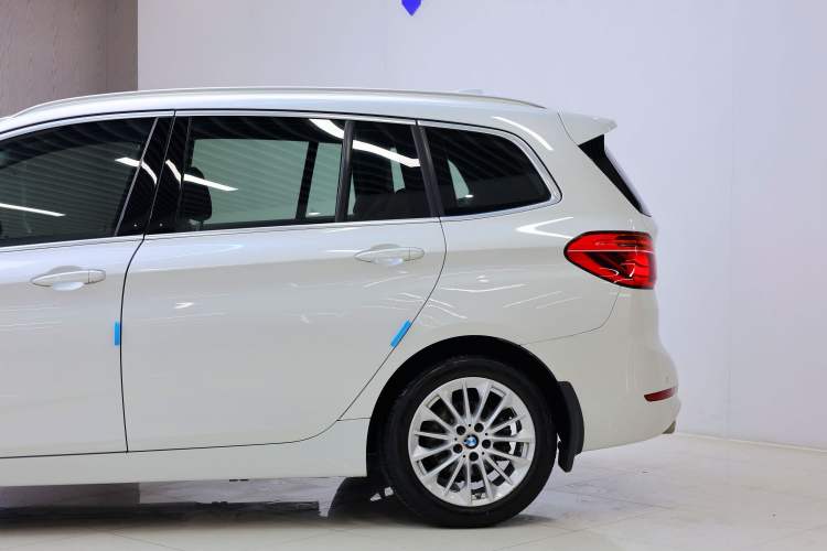 Used BMW 2 Series Gran Tourer 2019 220i Leading Model Exterior 3