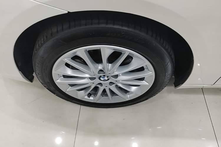 Used BMW 2 Series Gran Tourer 2019 220i Leading Model Exterior 4