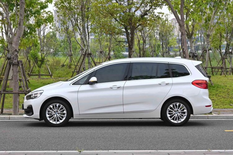 Used BMW 2 Series Gran Tourer 2019 220i Leading Model Exterior 4