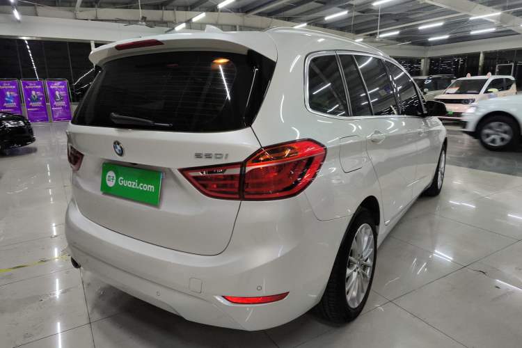 Used BMW 2 Series Gran Tourer 2019 220i Leading Model Exterior 5
