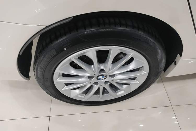 Used BMW 2 Series Gran Tourer 2019 220i Leading Model Exterior 5