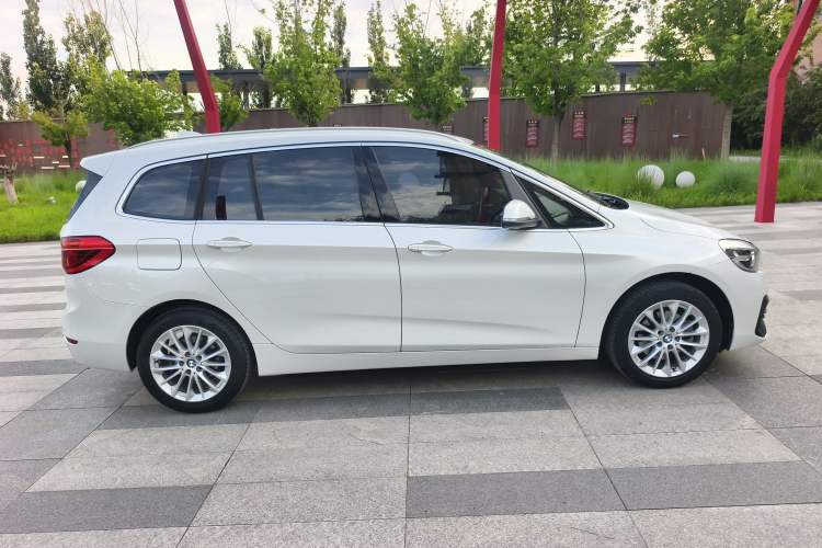 Used BMW 2 Series Gran Tourer 2019 220i Leading Model Exterior 5