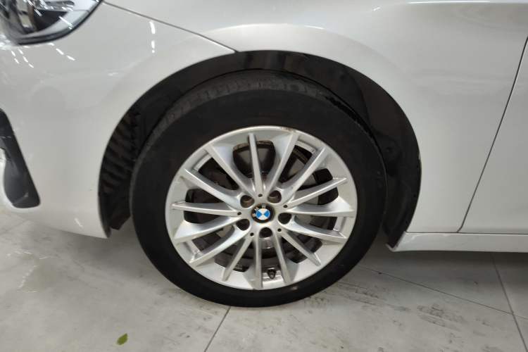 Used BMW 2 Series Gran Tourer 2019 220i Leading Model Exterior 7