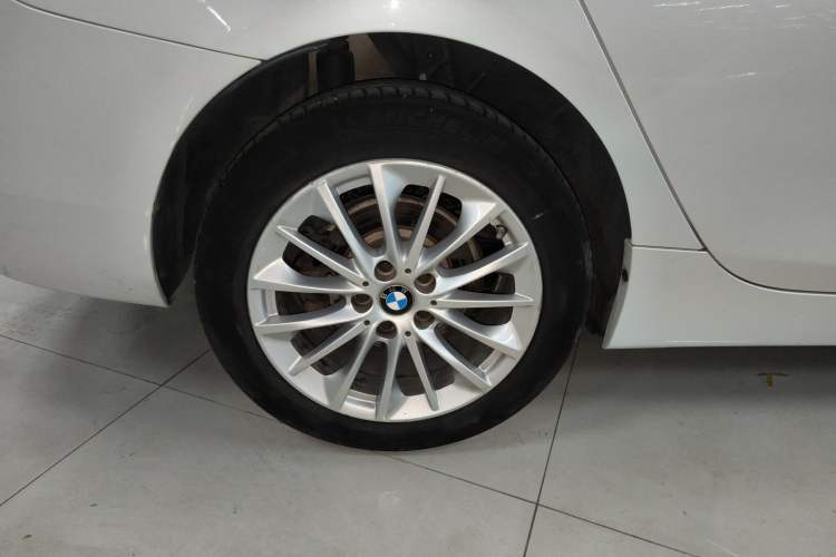 Used BMW 2 Series Gran Tourer 2019 220i Leading Model Exterior 8