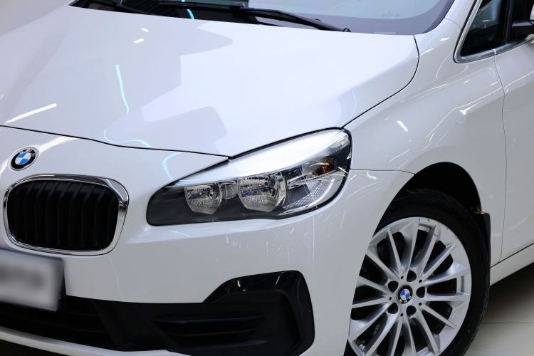 Used BMW 2 Series Gran Tourer 2019 220i Leading Model Exterior 9