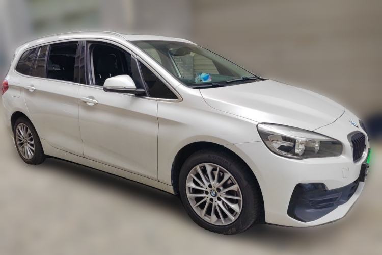 Used BMW 2 Series Gran Tourer 2019 220i Leading Model Front Right 45 Deg