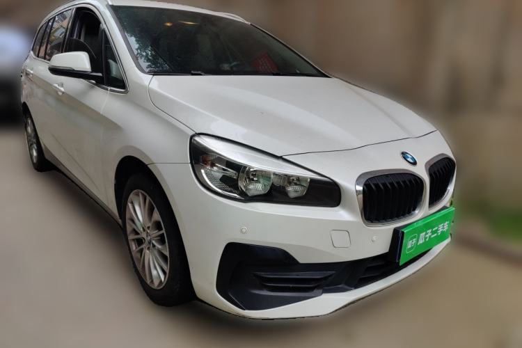Used BMW 2 Series Gran Tourer 2019 220i Leading Model Front Right 45 Deg